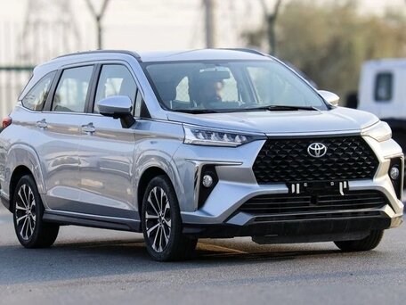 2023 Toyota Veloz, серебристый, 2250000 рублей, вид 1