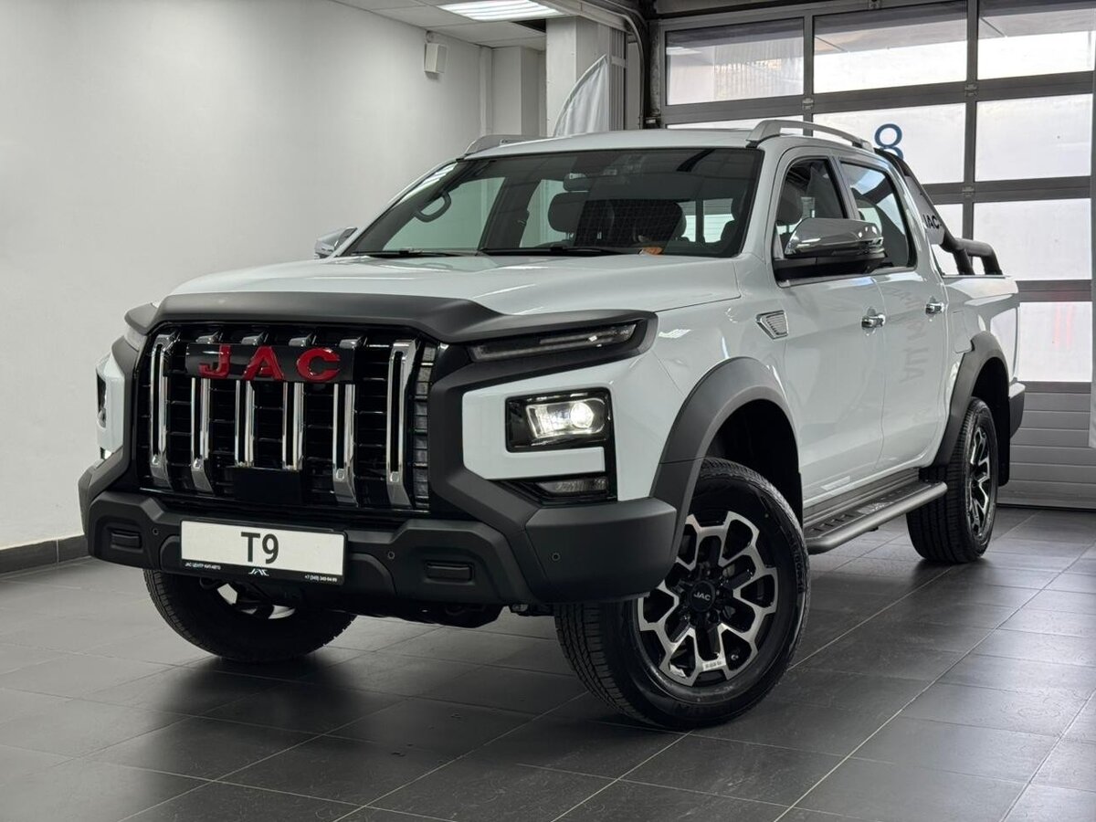 Открыть фотографии: JAC T9