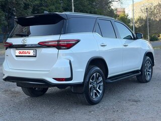 2021 Toyota Fortuner II Рестайлинг, белый, 6500000 рублей, вид 3