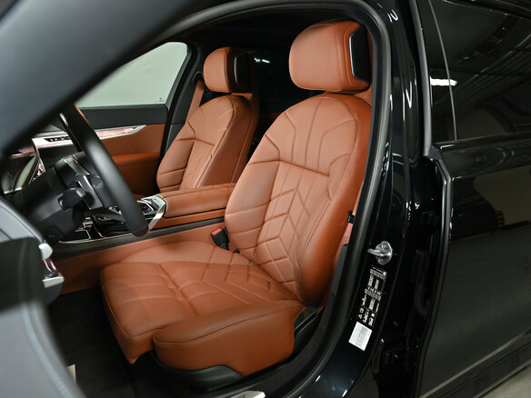 2022 BMW 7 серии 740d xDrive VII (G70), чёрный, 19000000 рублей - вид 16