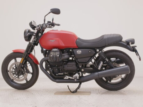 2023 Moto Guzzi V 7, красный, 800000 рублей, вид 2