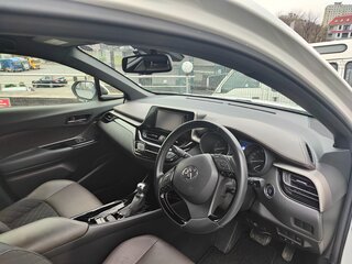 2018 Toyota C-HR I, белый, 1690000 рублей, вид 3