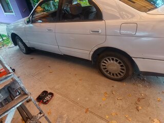 1991 Toyota Crown IX (S140), белый, 500000 рублей, вид 3