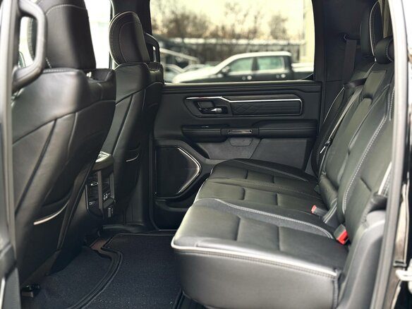 2026 Ram 1500 Crew Cab V Рестайлинг, серебристый, 9680000 рублей - вид 13