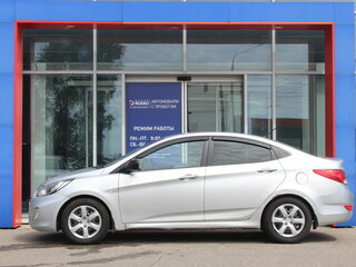 2011 Hyundai Solaris I, серебристый, 520000 рублей, вид 2
