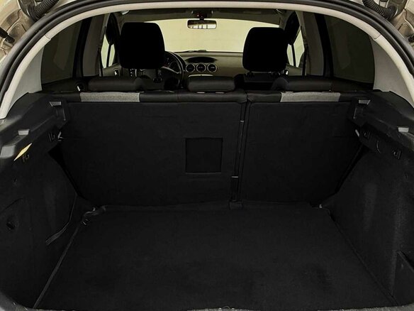 2011 Peugeot 308 I Рестайлинг, бежевый, 580000 рублей - вид 12