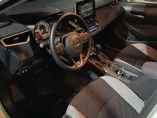 2023 Toyota Corolla XII (E210), белый, 1590000 рублей, вид 3