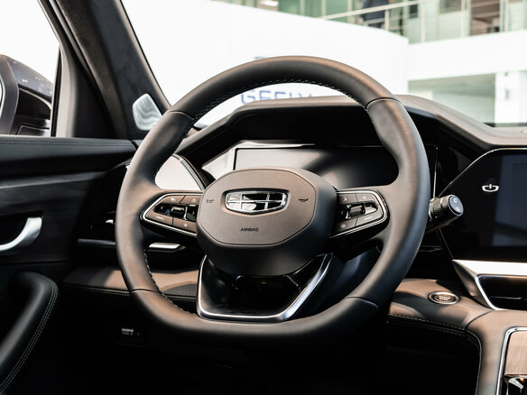 2025 Geely Monjaro I, чёрный - вид 13