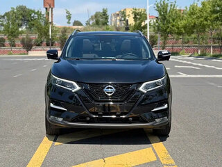 2022 Nissan Qashqai II Рестайлинг, чёрный, 1437010 рублей, вид 2