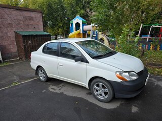 2002 Toyota Echo, белый, 290000 рублей, вид 1