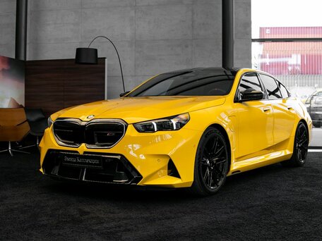 BMW M5 VII (G90)