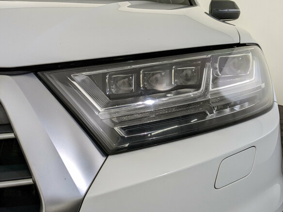 2019 Audi Q7 45 TDI II (4M) Рестайлинг, белый, 4850000 рублей - вид 10