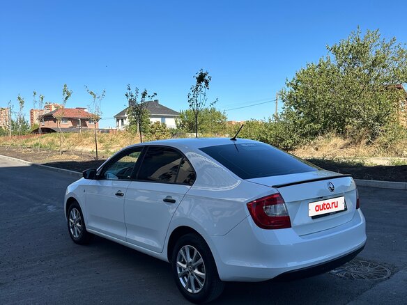 2015 Skoda Rapid I, белый, 690000 рублей - вид 6