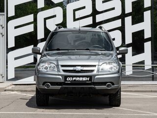 2016 Chevrolet Niva I Рестайлинг, серебристый, 840000 рублей, вид 3