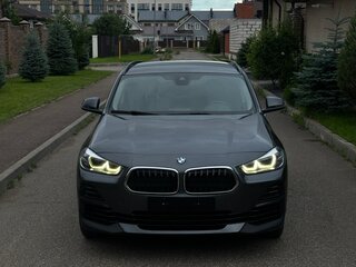 2021 BMW X2 sDrive18i I (F39), серый, 2800000 рублей, вид 2