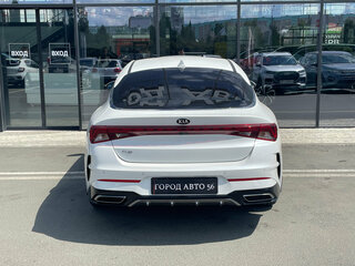 2021 Kia K5 III, белый, 2420000 рублей, вид 5