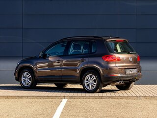 2015 Volkswagen Tiguan I Рестайлинг, коричневый, 1555000 рублей, вид 4