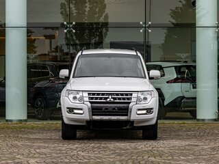2014 Mitsubishi Pajero IV Рестайлинг 1, белый, 2145000 рублей, вид 2