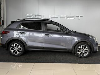 2021 Kia Rio X IV Рестайлинг, серый, 2059000 рублей, вид 3