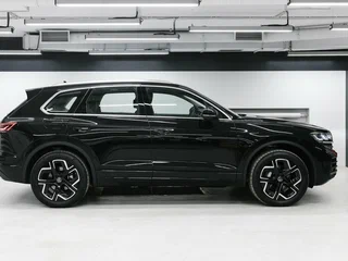 2026 Volkswagen Touareg III Рестайлинг, чёрный, 8200000 рублей, вид 5