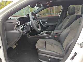 2023 Mercedes-Benz A-Класс 180 IV (W177) Рестайлинг, белый, 1720000 рублей, вид 5