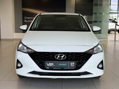 2020 Hyundai Solaris II Рестайлинг, белый, 1427000 рублей, вид 2