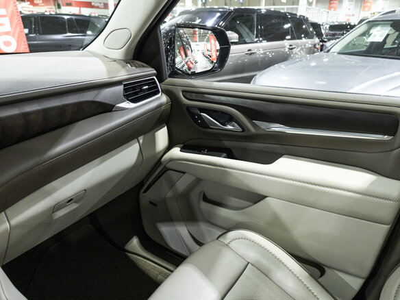 2022 GMC Yukon V, чёрный, 7050103 рублей - вид 22