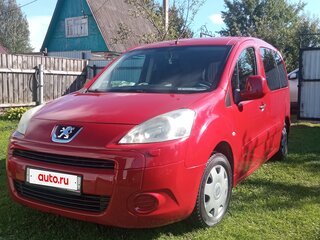 2009 Peugeot Partner II, красный, 440000 рублей, вид 1