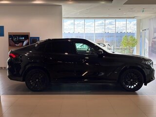 2026 BMW X6 M60i III (G06) Рестайлинг, чёрный, 19055000 рублей, вид 4