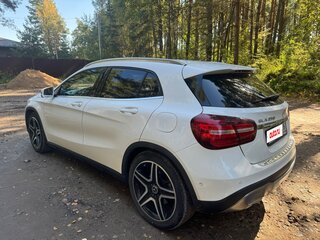 2018 Mercedes-Benz GLA 250 I (X156) Рестайлинг, белый, 2680000 рублей, вид 4