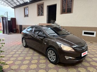 2014 Hyundai Solaris I Рестайлинг, коричневый, 870000 рублей, вид 2