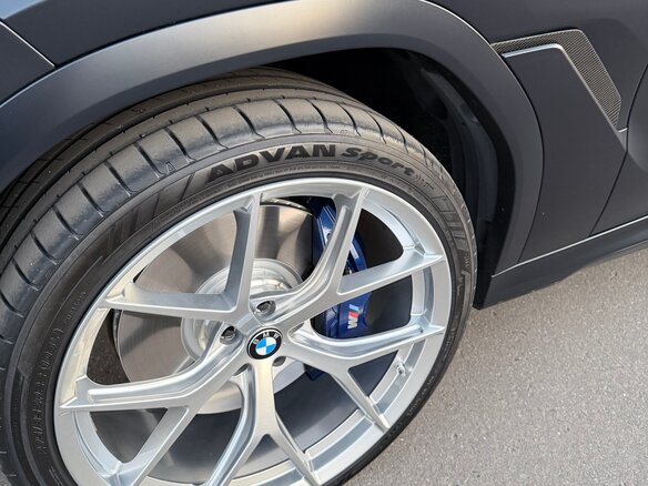 2019 BMW X6 M50d III (G06), чёрный, 9000000 рублей - вид 6