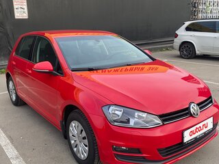 2014 Volkswagen Golf VII, красный, 1250000 рублей, вид 3