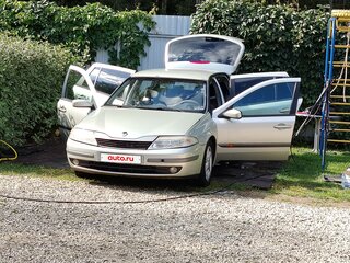 2003 Renault Laguna II, золотистый, 310000 рублей, вид 1