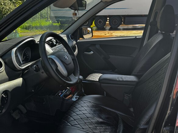 2017 Datsun mi-DO, чёрный, 320000 рублей - вид 3