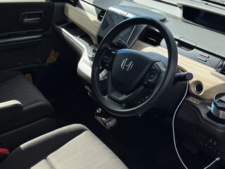 2016 Honda Freed II, белый, 1550000 рублей, вид 5