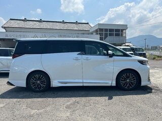 2025 Toyota Vellfire III, белый, 7300000 рублей, вид 3
