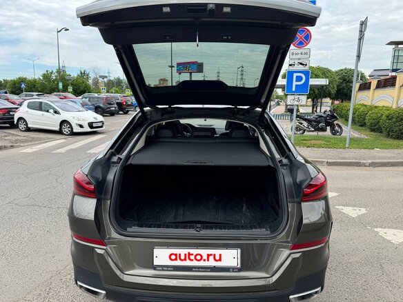 2020 BMW X6 40i III (G06), зелёный, 5830000 рублей - вид 16