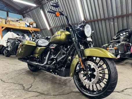 2017 Harley-Davidson Road King, зелёный, 1790000 рублей, вид 1