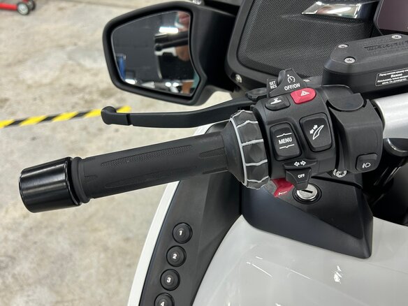 2021 BMW R 1250 RT, белый, 2230000 рублей - вид 13