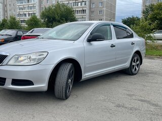 2012 Skoda Octavia II (A5) Рестайлинг, серый, 720000 рублей, вид 2