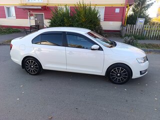 2018 Skoda Rapid I Рестайлинг, белый, 990000 рублей, вид 4