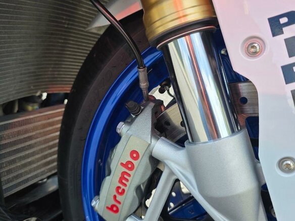 2012 BMW HP4, белый, 2000000 рублей - вид 17