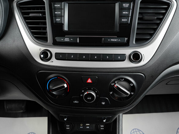 2017 Hyundai Solaris II, серый - вид 15
