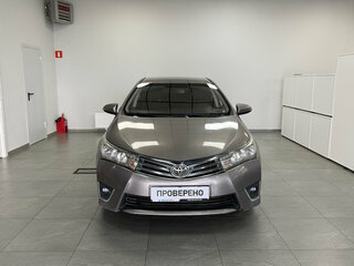 2014 Toyota Corolla XI (E160, E170, E180), серебристый, 830000 рублей, вид 2