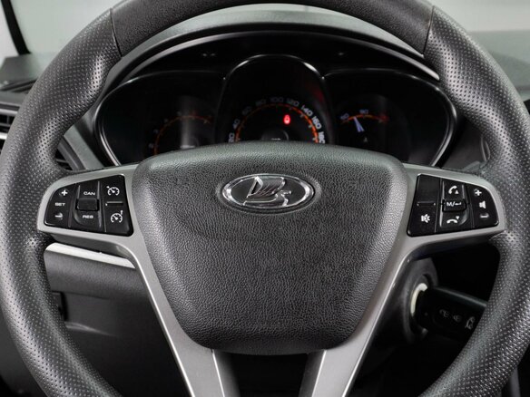 2018 Lada (ВАЗ) Vesta SW I, белый, 888000 рублей - вид 11