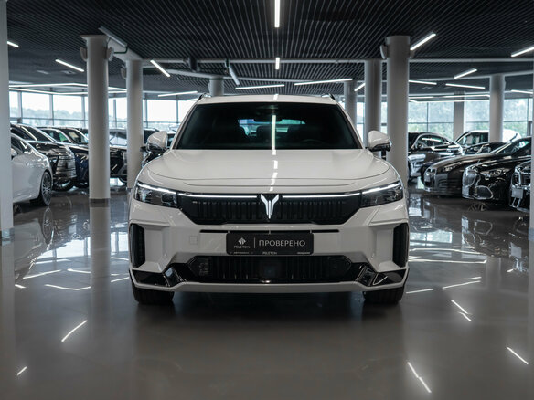 2024 Voyah Free 318 I Рестайлинг, белый - вид 2