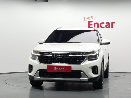 2023 Kia Seltos I Рестайлинг, белый, 2230000 рублей, вид 2