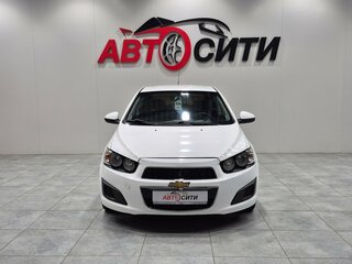 2012 Chevrolet Aveo II, белый, 550000 рублей, вид 2