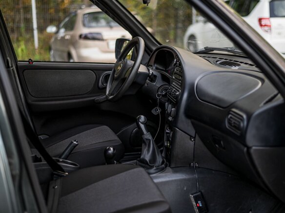 2013 Chevrolet Niva I Рестайлинг, серый - вид 10